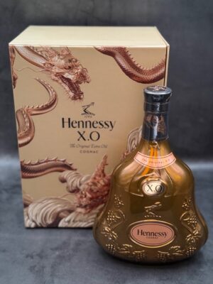 Hennessy X.O – Lunar New Year 2024 Limited Edition (Year of the Dragon by Yang Yongliang)