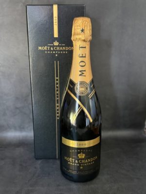 Moët & Chandon Grand Vintage 2000 Champagne – Millennium Release (with Gift Box)